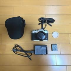 【人気シルバー】FUJIFILM X-T10 ＋ XC15-45mm おまけ付のサムネイル