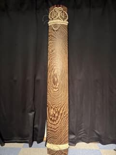箏　最高級 くり甲 綾杉彫り 作家銘「秀一刀」桐紋 琴柱、その他備品付 完品級 箏 最高級 くり甲 綾杉彫り 作家銘「秀一刀」桐紋 琴柱、その他備品付