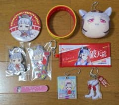 ウマ娘 ゴールドシップ 称号バッジ 勝負靴アクリルキーホルダー おまんじゅう他 ウマ娘 ゴールドシップ 称号バッジ 勝負靴アクリルキーホルダー お