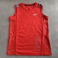 ナイキ　ドライフィットシャツNIKE DRI-FIT ノースリーブ130〜140のサムネイル