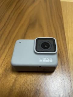 GoPro HERO7 WHITE 専用ケース付きのサムネイル