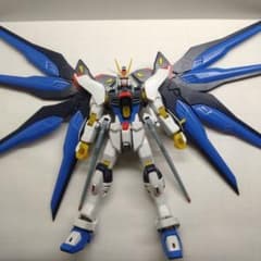1/60 ストライクフリーダムガンダム ライトニングエディションのサムネイル