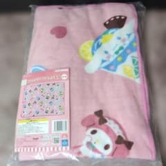 ☆お値下げ☆サンリオキャラクターズ パフェデザイン 大きな毛布