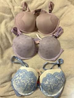 新品★ヴィクトリアズシークレット★ブラジャー3点のサムネイル