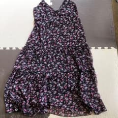 花柄ロングワンピースのサムネイル