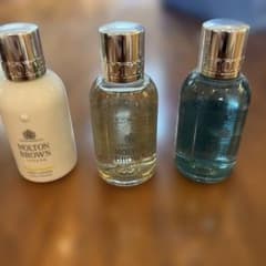 【新品未使用】MOLTON BROWN ボディローション シャワージェルセット MOLTON BROWN ボディローション バス＆シャワージェルセット - メルカリ