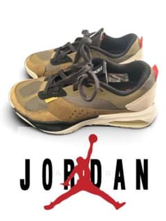 未使用⭐︎Nike WMNS JORDAN AIR 200E 23.5 スニーカーのサムネイル