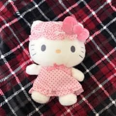 新品美品】サンリオ ハローキティ ぬいぐるみ ピンク 水玉 ワンピース