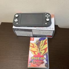 Nintendo switch lite×ポケットモンスターシールドのサムネイル