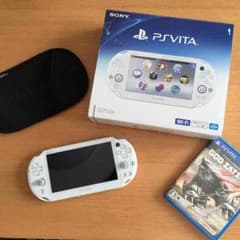 PSvita 2000 ホワイト×ホワイト ソフト2本セットのサムネイル