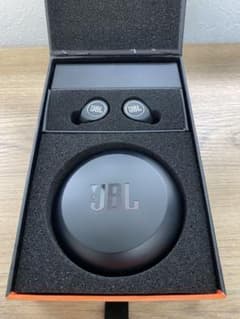 JBL FREE ワイヤレスイヤホン　美品のサムネイル