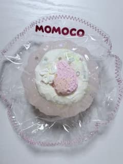 MOMOCO いちごケーキ スクイーズのサムネイル