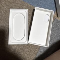 Apple iPhone 16 空箱 ホワイト 256GBのサムネイル