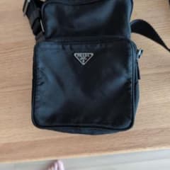 PRADA ブラック ショルダーバッグのサムネイル