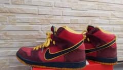NIKEのサムネイル