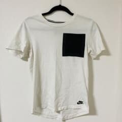ナイキ　NIKE 白　メンズ　半袖　Tシャツ　ポケット　Sサイズのサムネイル