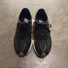 ニューバランス　327 ブラック　24cm