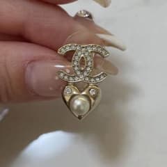 CHANEL シャネル　ハート　ピアス【片耳】のサムネイル