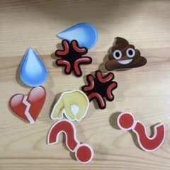 【新品未使用】ヘアピン 9個セット 感情表現 絵文字 モチーフのサムネイル