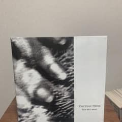 Cocteau twins/blue bell knollのサムネイル