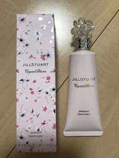 値下げ☆ジルスチュアートクリスタルブルーム パフュームド ハンドクリーム 40gのサムネイル