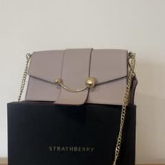 STRATHBERRY mini crescent バッグのサムネイル