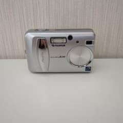 【値下げしました】FUJIFILM Finepix A30 ジャンクのサムネイル