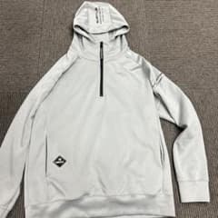 BURTLE グレー フード付きパーカーのサムネイル