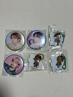 FANTASTICS 缶バッジ・アクリルキーホルダー6個セット ガチャのサムネイル