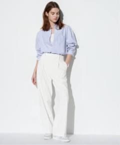 タックワイドパンツ　UNIQLOのサムネイル
