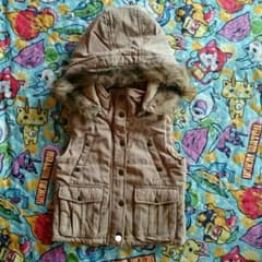 "今月末削除"【美品】中綿ベストのサムネイル