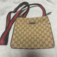 和んこ様専用☆GUCCIショルダーバック(美品)のサムネイル