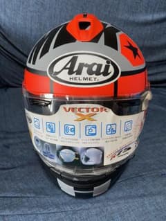 Arai フルフェイスヘルメットのサムネイル