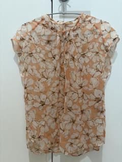 シフォン花柄ブラウス サイズ36 日本製のサムネイル
