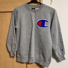 タイムセール　140サイズ　裏起毛チャンピオン トレーナーのサムネイル