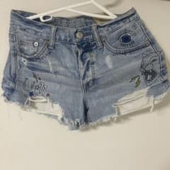 AMERICAN EAGLE デニムショートパンツのサムネイル