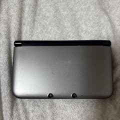 Nintendo 3DS LL 本体 シルバー ブラックのサムネイル