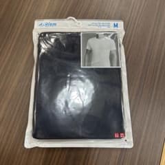 UNIQLO AIRism ネイビー Mサイズのサムネイル