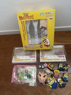 新品未使用　クレヨンしんちゃん ミニオン セット　クロックス