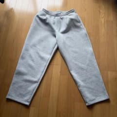 ユニクロ スウェットパンツのサムネイル