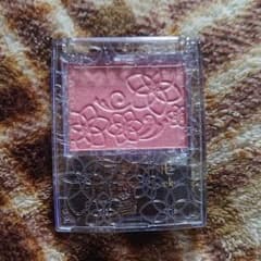 セザンヌ チークのサムネイル