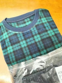 UNIQLOユニクロ　フリースセット（長袖）boys XLのサムネイル