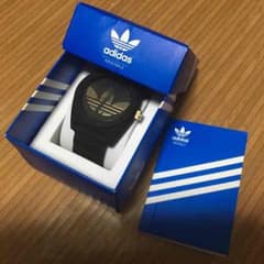 adidas 時計のサムネイル