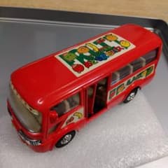 昭和レトロSaicoフルーツ幼稚園おともだちバス　ダイキャストミニカー　ドア開閉 昭和レトロSaicoフルーツ幼稚園おともだちバス ダイキャストミニカー