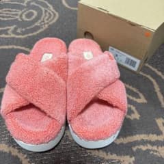 UGGアグタオル地サンダルのサムネイル