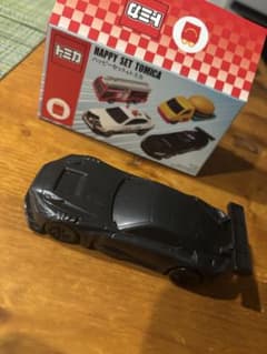 ハッピーセットトミカ 黒色ミニカーのサムネイル