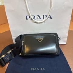 お*ん様 新年セール 新品未使用 PRADA プラダ ボディバッグ ウエスト 