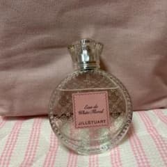 ジルスチュアート リラックス オード ホワイトフローラル 50mlのサムネイル