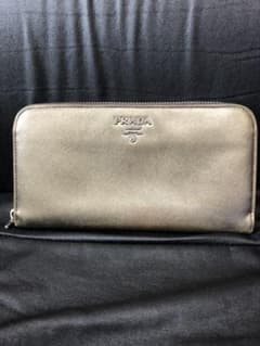 PRADA プラダ 長財布のサムネイル