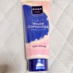 【新品】ニベア ボディゴマージュ♡のサムネイル